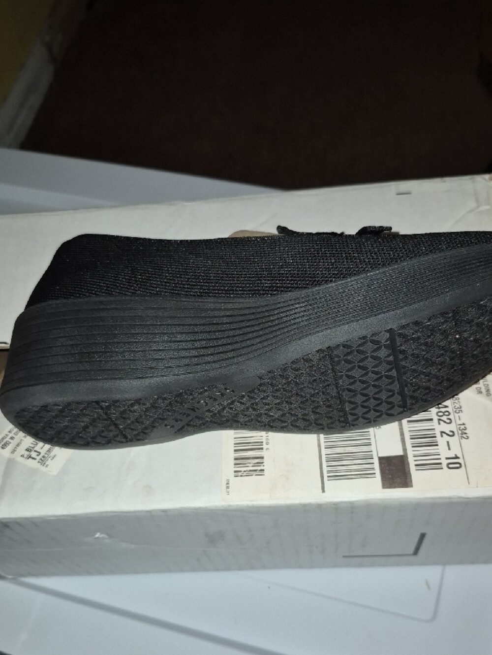 Skechers Relaxed Fit Memory Foam  Color-Black Womens Size 10 Brand New. - Picture 4 of 4